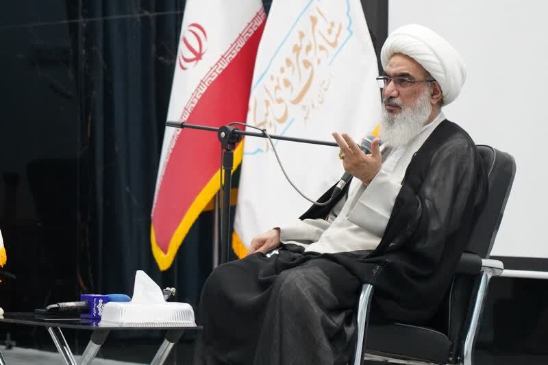 شهدا با نثار جان خود، مسیر عزت، اقتدار و ماندگاری اسلام را در تاریخ تثبیت کردند.